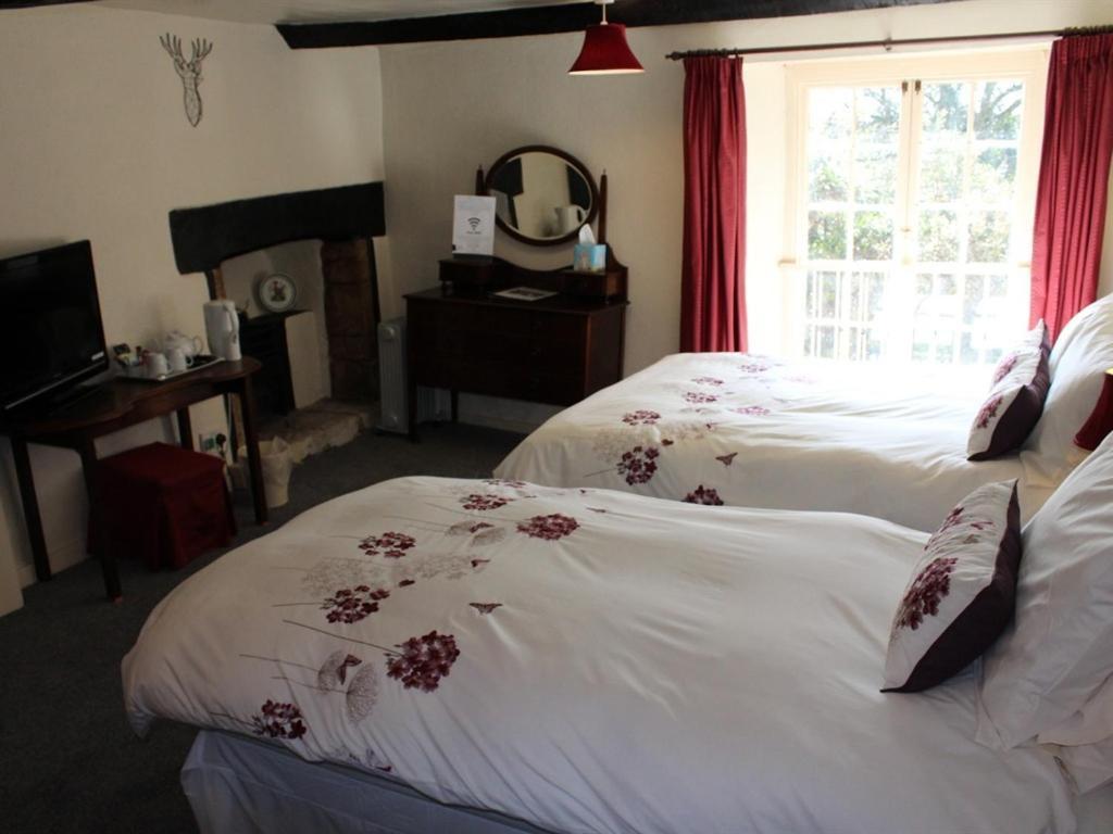 Yallands Farmhouse Taunton Room photo